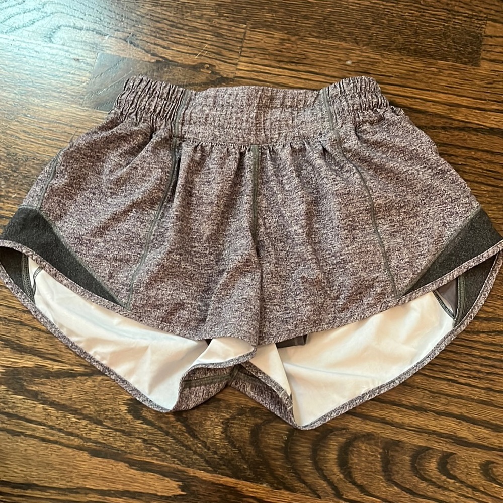 Size 2 gray lululemon hotty-hots